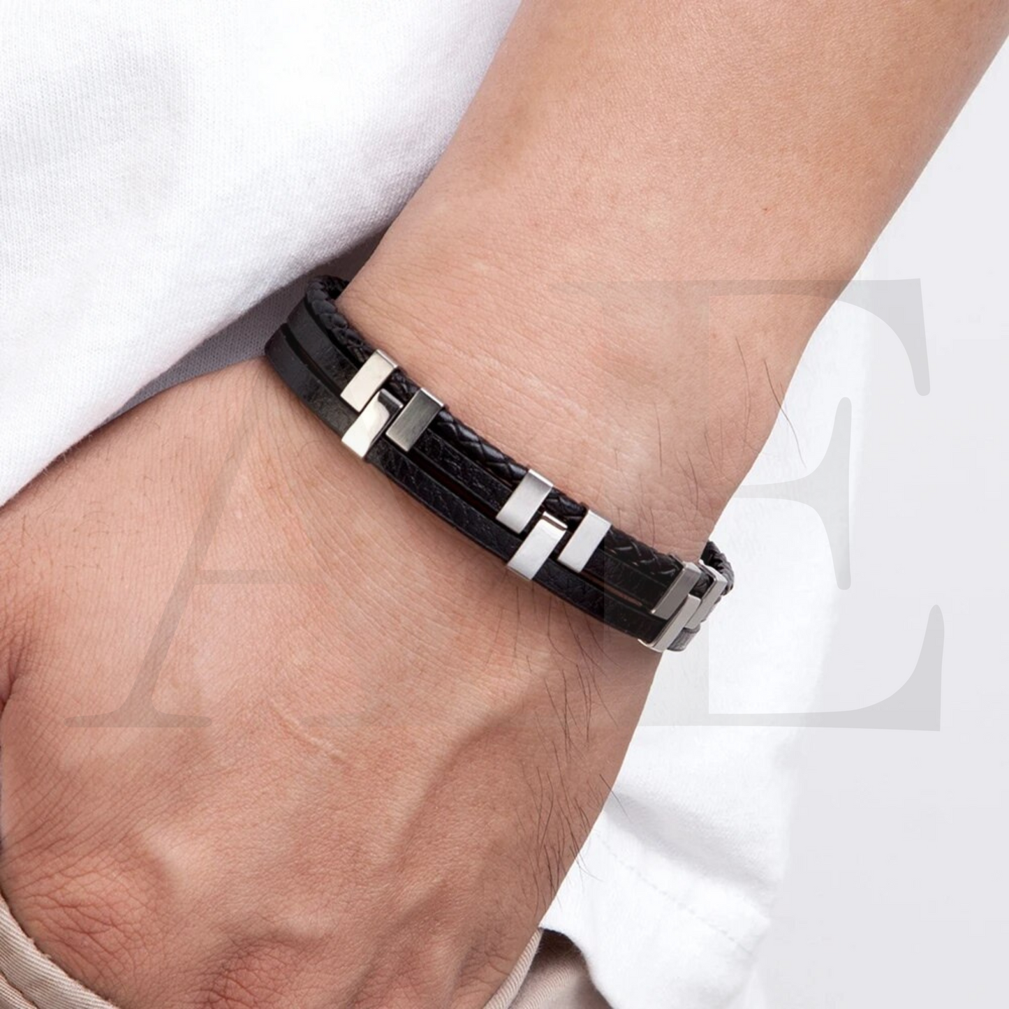 CHRONO GUARDIAN CUFF