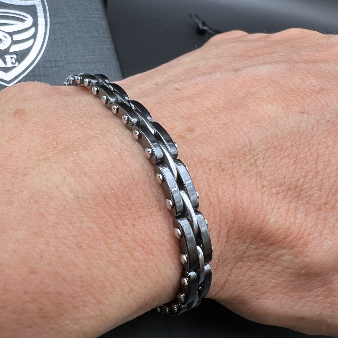 Side view of the Velocity Steel Surge bracelet chain links styled on wrist.